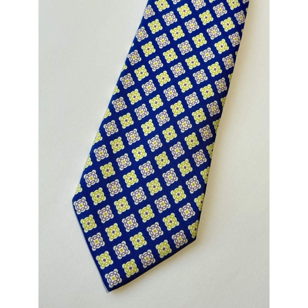 Barneys New York 100% Silk Men's Necktie  Italy  Luxury/Designer Blue Geometric